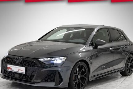 Audi RS3 1.010 km 61.940 &euro; Böblingen 71034