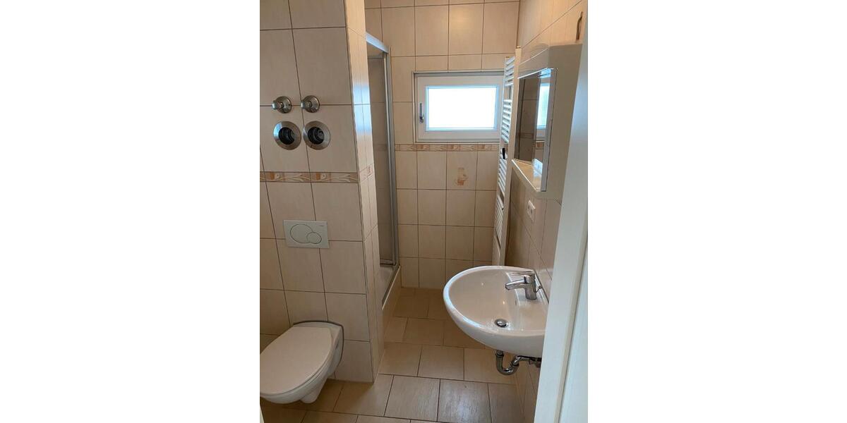 Etagenwohnung Dettingen an der Erms - 2 Zimmer, 65 m&sup2;, 990&euro; | Angebot:25966472