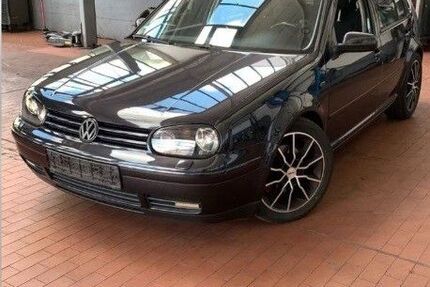 VW Golf 164.600 km 9.499 &euro; Renningen 71272