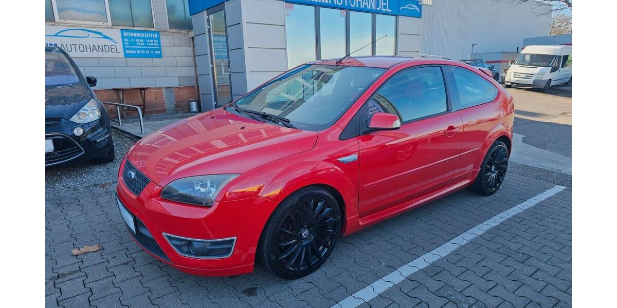 Ford Focus 195.000 km 5.990 &euro; Reutlingen 72766