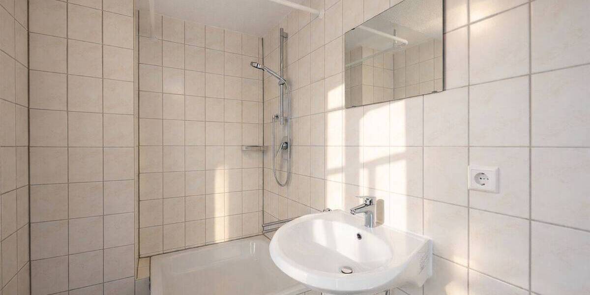 Doppelhaushälfte Stuttgart Degerloch - 6 Zimmer, 97 m&sup2;, 350.000&euro; | Angebot:26569595