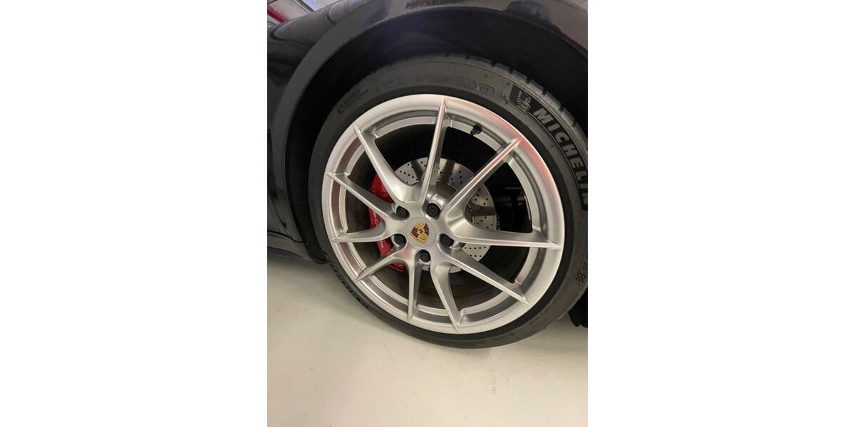 Porsche 991 17.044 km 109.991 &euro; Zuffenhausen 70435