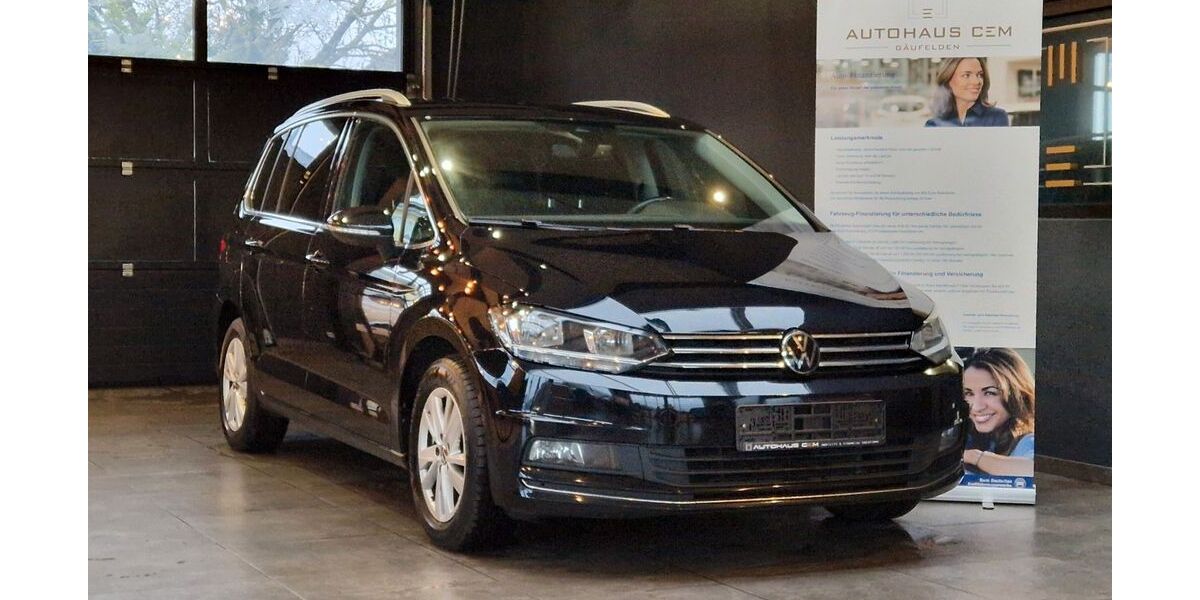 VW Touran 59.000 km 25.999 &euro; Gäufelden 71126