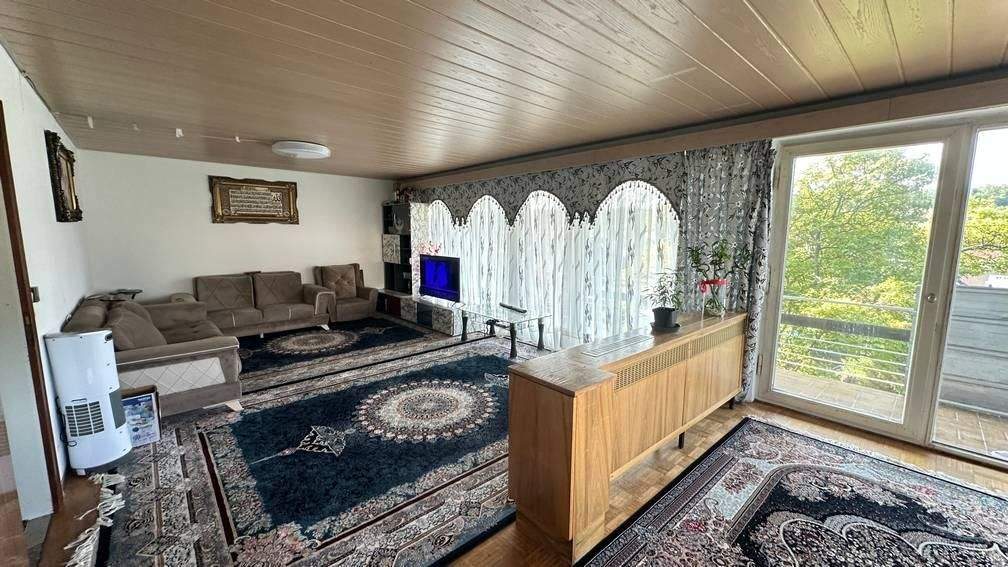 Mehrfamilienhaus, Wohnhaus Ostelsheim - 9 Zimmer, 210 m&sup2;, 649.000&euro; | Angebot:25737007