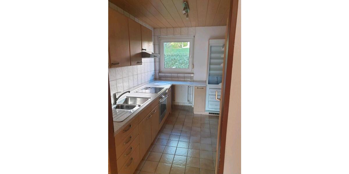 Etagenwohnung Eningen unter Achalm - 3 Zimmer, 74 m&sup2;, 240.000&euro; | Angebot:25080481