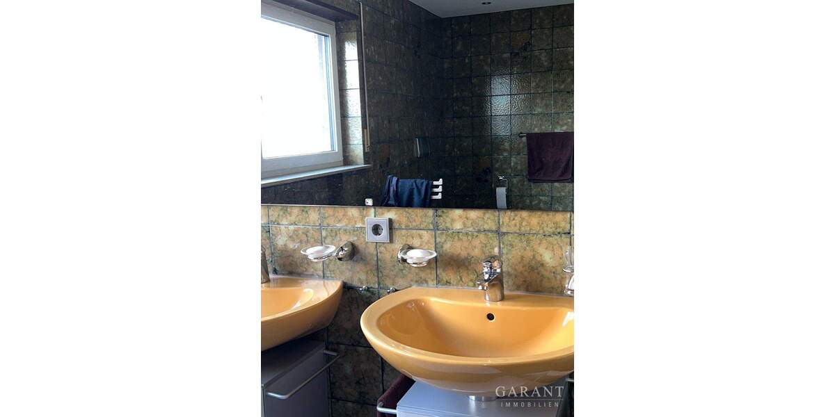 Einfamilienhaus Ostfildern Scharnhausen - 8 Zimmer, 294 m&sup2;, 898.000&euro; | Angebot:25707671