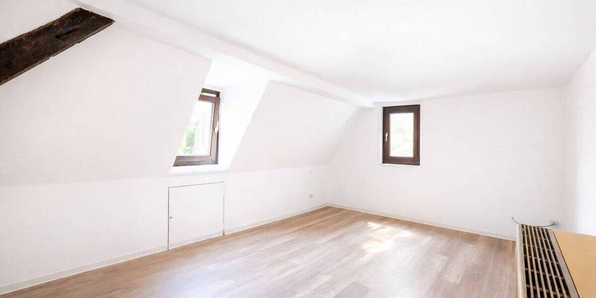 Doppelhaushälfte Stuttgart Degerloch - 4 Zimmer, 105 m&sup2;, 350.000&euro; | Angebot:26616854