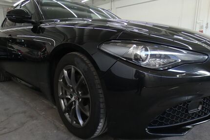 Alfa Romeo Giulia 137.000 km 14.699 &euro; Metzingen 72555
