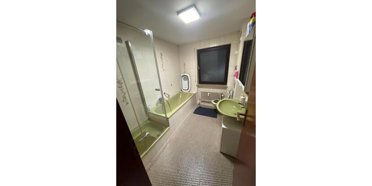 Etagenwohnung Eningen unter Achalm - 950&euro; | Angebot:25942989