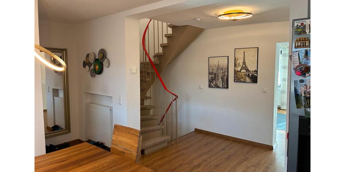 Reihenhaus Metzingen - 5 Zimmer, 112 m&sup2;, 490.000&euro; | Angebot:26043893