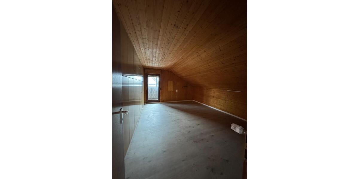 Maisonettenwohnung Böblingen Dagersheim - 5.5 Zimmer, 160 m&sup2;, 1.900&euro; | Angebot:25754375