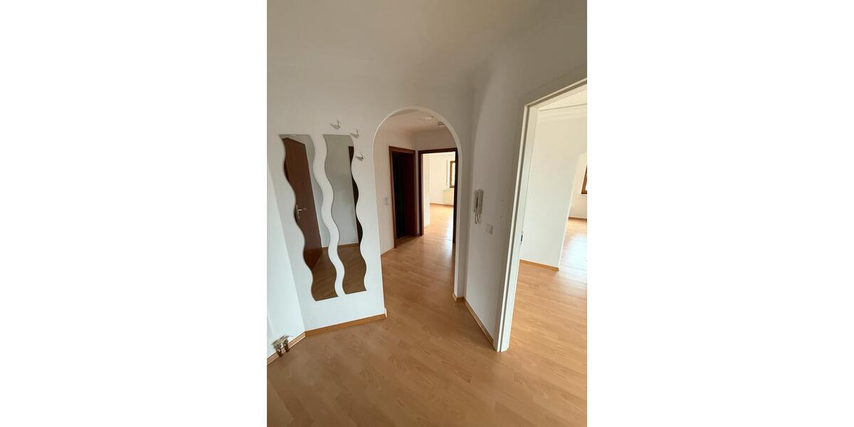 Dachgeschoßwohnung Horb am Neckar - 3.5 Zimmer, 72 m&sup2;, 850&euro; | Angebot:25867105