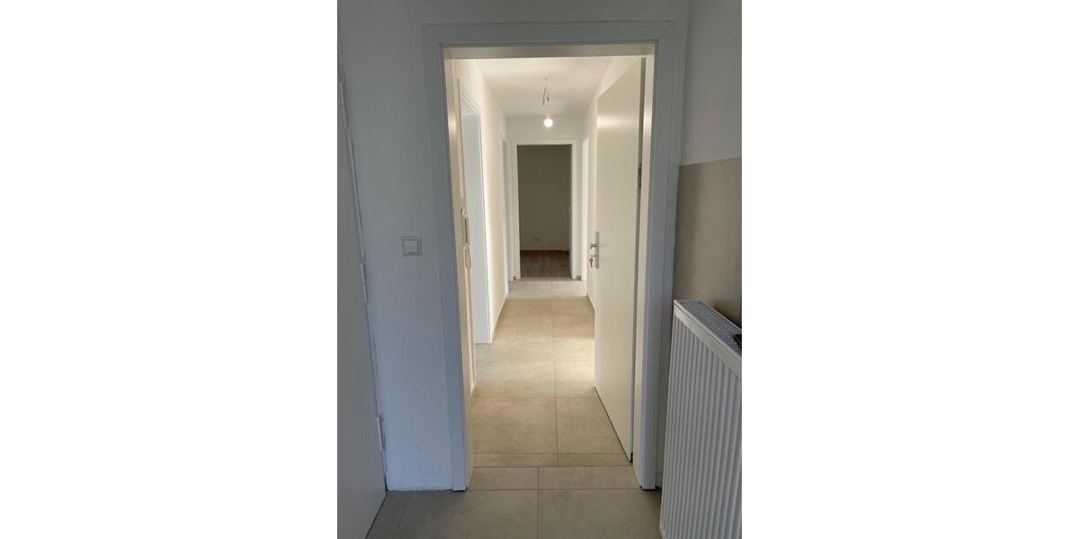 Erdgeschoßwohnung Neuffen - 3 Zimmer, 75 m&sup2;, 1.500&euro; | Angebot:25457022
