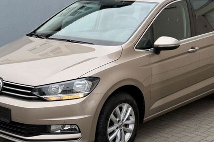 VW Touran 96.000 km 15.949 &euro; Böblingen 71032