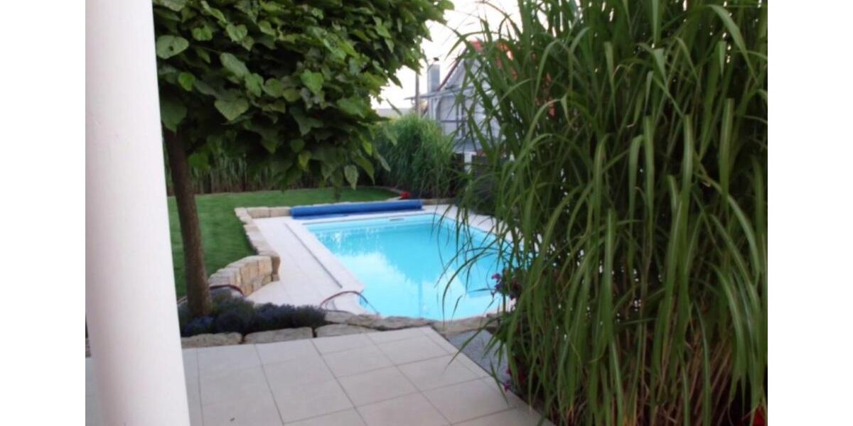 Dachgeschoßwohnung Rottenburg am Neckar - 2 Zimmer, 82 m&sup2;, 490&euro; | Angebot:25272110