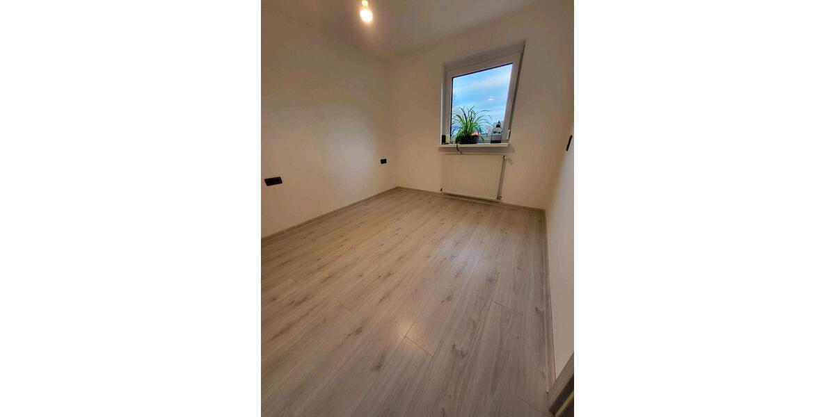 Erdgeschoßwohnung Bad Urach - 2 Zimmer, 40 m&sup2;, 900&euro; | Angebot:26478686