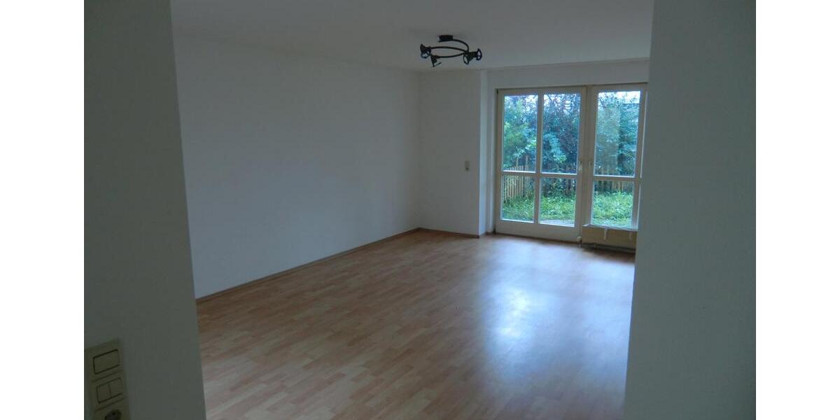 Erdgeschoßwohnung Herrenberg - 2.5 Zimmer, 71 m&sup2;, 990&euro; | Angebot:26019807