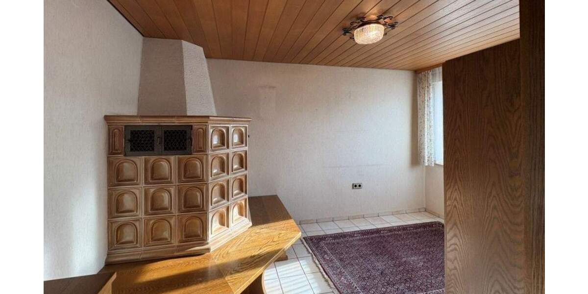 Mehrfamilienhaus, Wohnhaus Deckenpfronn - 6 Zimmer, 178 m&sup2;, 556.000&euro; | Angebot:25704256