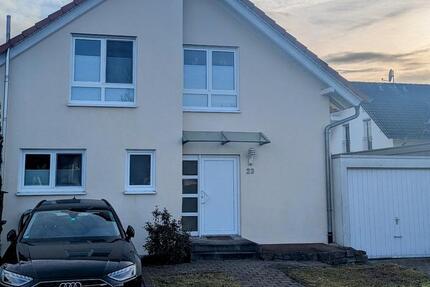 Haus Gäufelden - 6 Zimmer, 150 m&sup2;, 2.050&euro; | Angebot:25811867