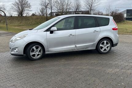 Renault Scenic 220.000 km 2.700 &euro; Ofterdingen 72131
