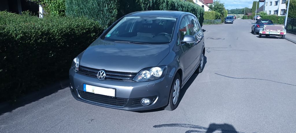VW Golf Plus 74.000 km 8.480 &euro; Tübingen 72074