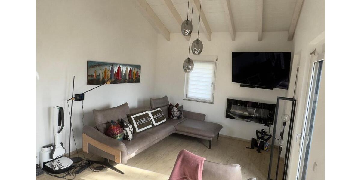 Einfamilienhaus Neuffen - 3.5 Zimmer, 93 m&sup2;, 1.550&euro; | Angebot:24748956