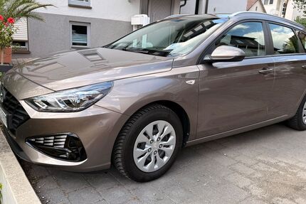 Hyundai i30 49.024 km 13.200 &euro; Filderstadt 70794