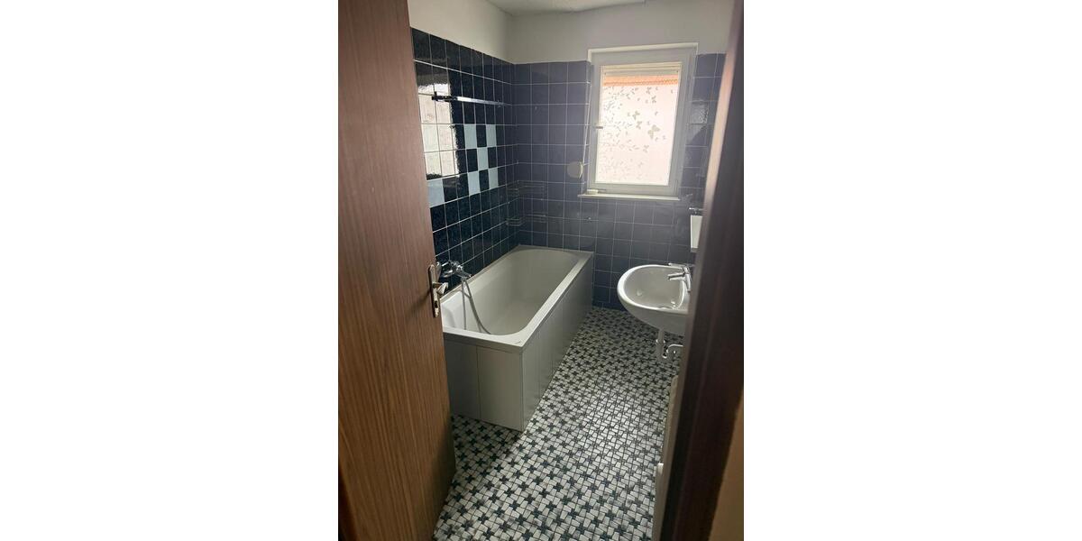 Etagenwohnung Burladingen - 5 Zimmer, 100 m&sup2;, 750&euro; | Angebot:25173166