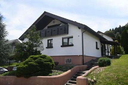 Haus Burladingen - 8 Zimmer, 210 m&sup2;, 480.000&euro; | Angebot:27142138