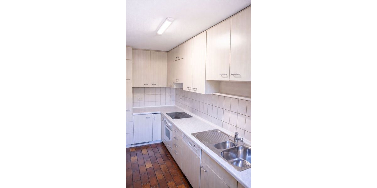 Großzügiges, gepflegtes Reihenhaus für Familien mit Studio, Garage und sonnigem Garten - Einfamilienhaus Gärtringen Rohrau | Angebot:27208429