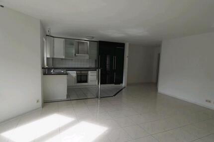 Wohnung Herrenberg - 2.5 Zimmer, 69 m&sup2;, 960&euro; | Angebot:25957116