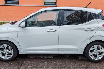 Hyundai i10 26.800 km 10.400 &euro; Sindelfingen 71065