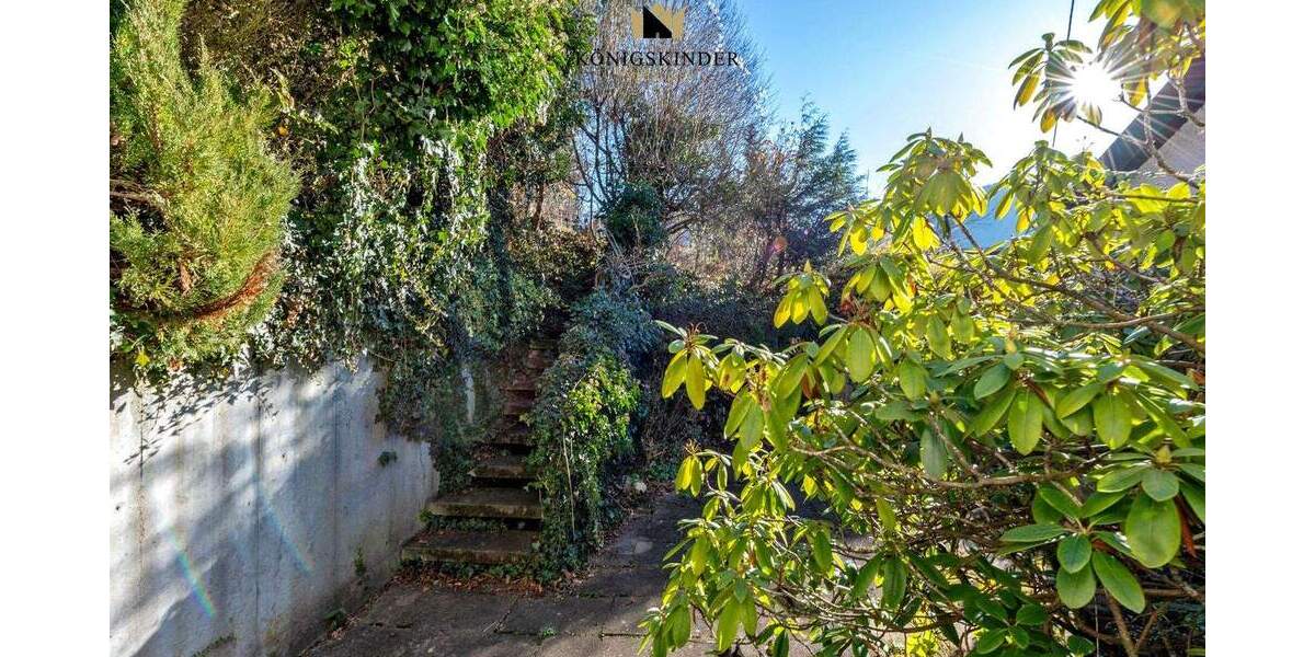 Einfamilienhaus Bad Urach - 6 Zimmer, 182 m&sup2;, 395.000&euro; | Angebot:25669344