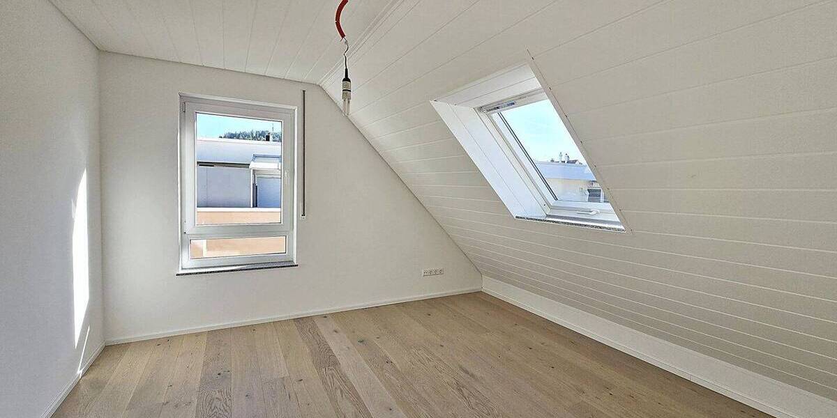Reihenendhaus Reutlingen Innenstadt - 5 Zimmer, 112 m&sup2;, 1.600&euro; | Angebot:26543131