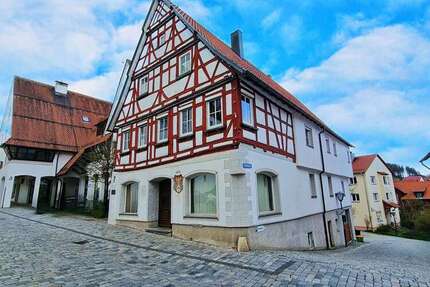 Haus Trochtelfingen - 5 Zimmer, 138 m&sup2;, 235.000&euro; | Angebot:24972196