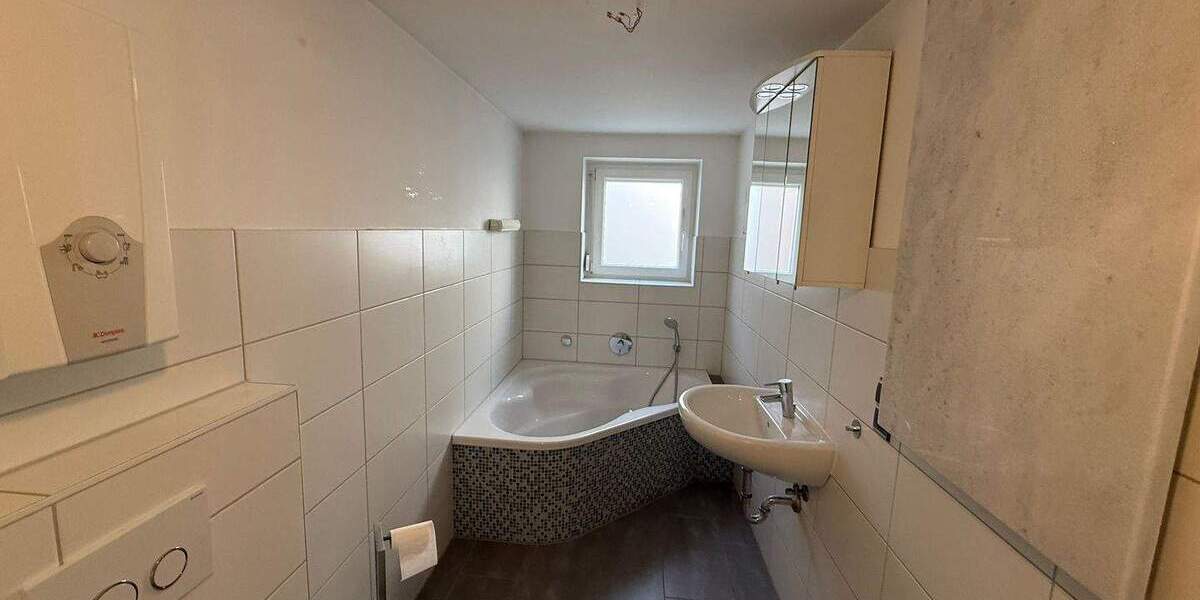 Etagenwohnung Neuhausen auf den Fildern - 3 Zimmer, 85 m&sup2;, 340.000&euro; | Angebot:25909415