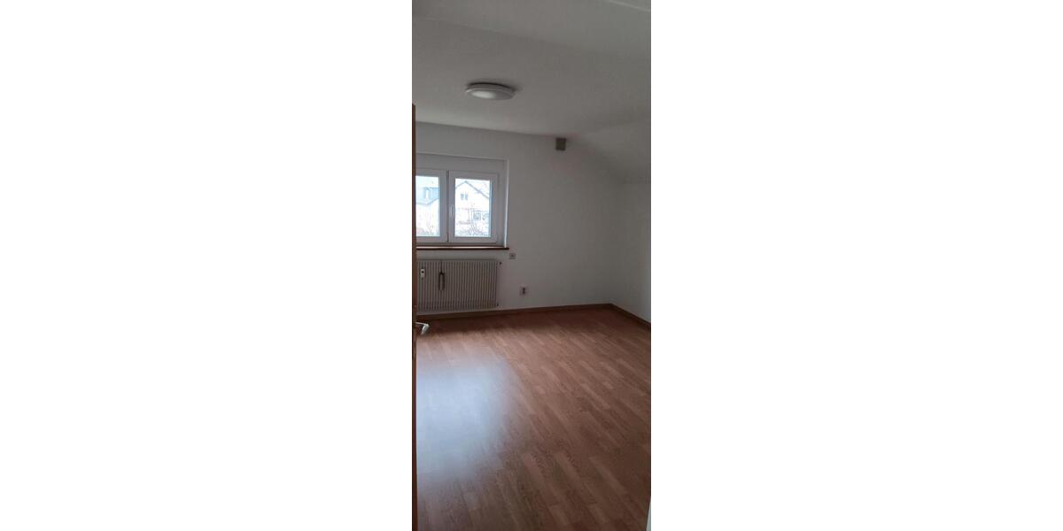Dachgeschoßwohnung Haigerloch - 3 Zimmer, 70 m&sup2;, 700&euro; | Angebot:25957107