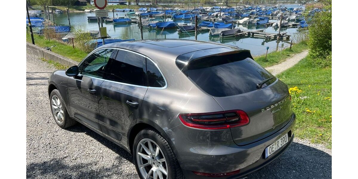 Porsche Macan 189.770 km 25.800 &euro; Stuttgart 70190