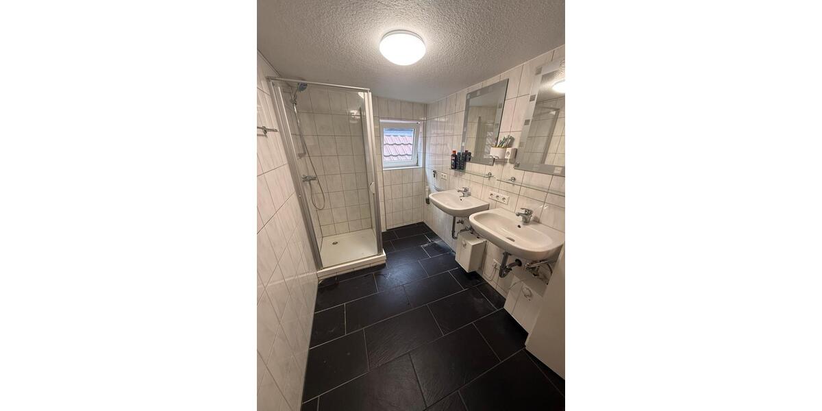 Etagenwohnung Reutlingen - 2 Zimmer, 84 m&sup2;, 600&euro; | Angebot:26024488