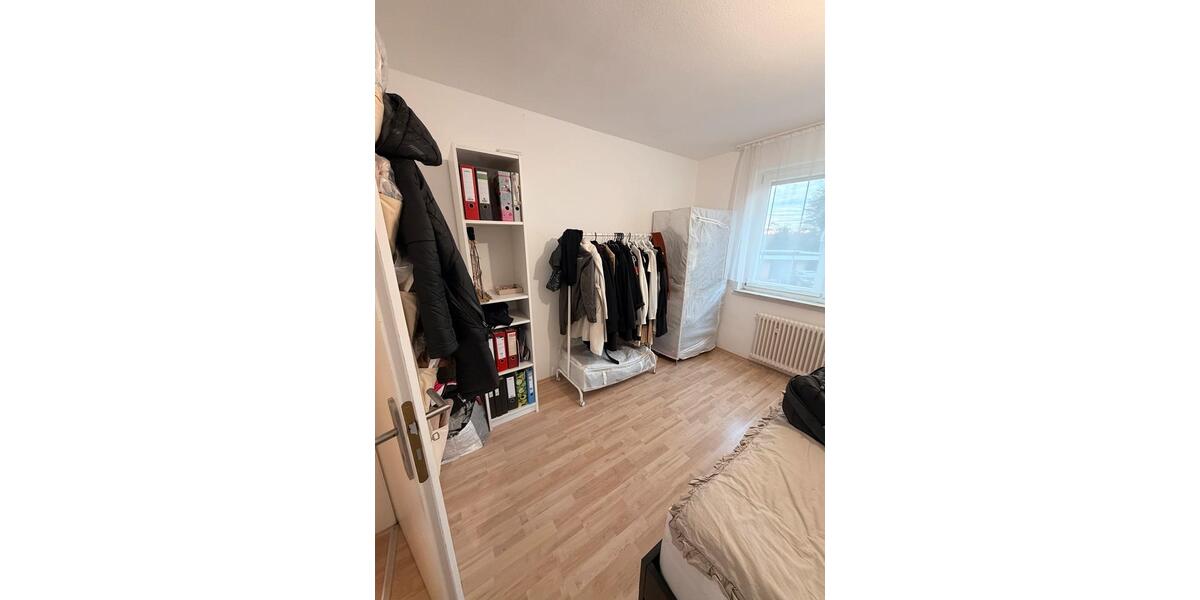 Hochparterre Sindelfingen Sindelfingen (Stadt) - 2 Zimmer, 65 m&sup2;, 1.100&euro; | Angebot:26024506