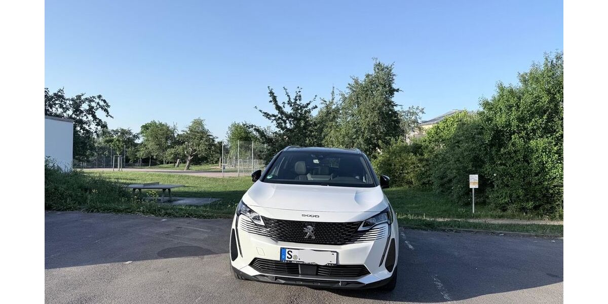 Peugeot 5008 45.000 km 27.500 &euro; Stuttgart 70563