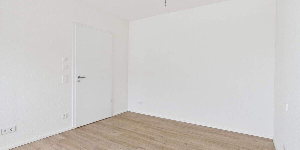 Etagenwohnung Sindelfingen Ost - 2 Zimmer, 71 m&sup2;, 1.320&euro; | Angebot:25680032