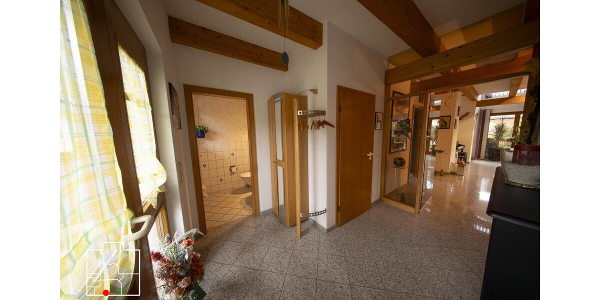 Einfamilienhaus Ofterdingen - 7 Zimmer, 199 m&sup2;, 790.000&euro; | Angebot:25478551