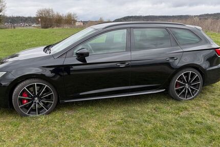 Seat Leon 76.600 km 21.000 &euro; Herrenberg 71083