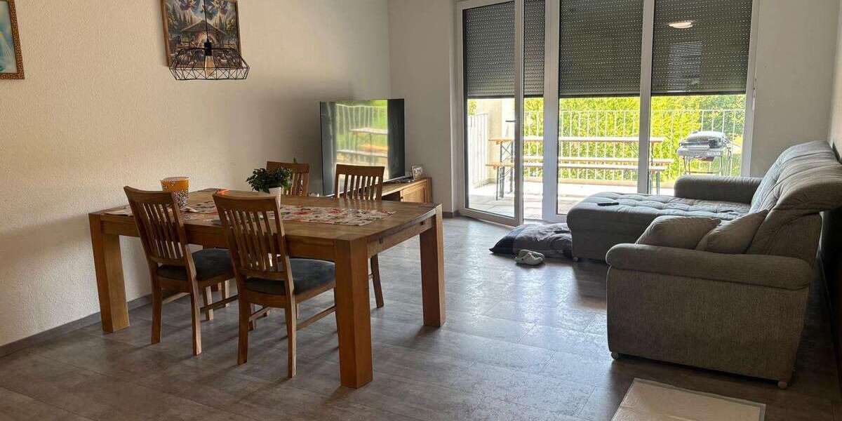 Etagenwohnung Horb Gemarkung Horb am Neckar - 4 Zimmer, 107 m&sup2;, 1.230&euro; | Angebot:26980788