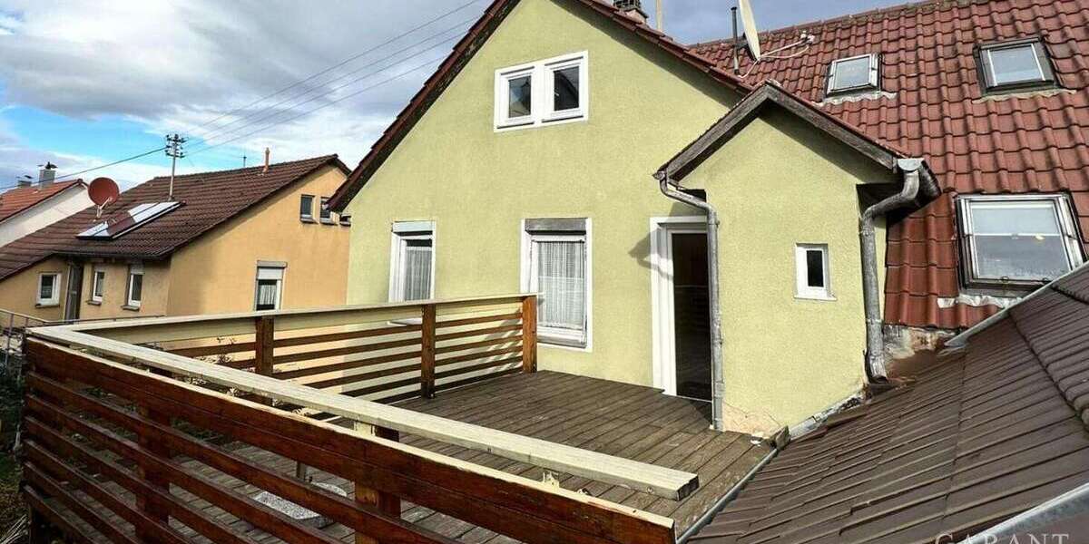 Einfamilienhaus Pfullingen - 8 Zimmer, 146 m&sup2;, 419.000&euro; | Angebot:26984356