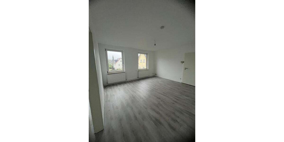 Etagenwohnung Stuttgart Degerloch - 3 Zimmer, 64 m&sup2;, 1.200&euro; | Angebot:25923502