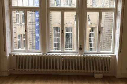 Wohnung Stuttgart - 4 Zimmer, 132 m&sup2;, 2.020&euro; | Angebot:27235082