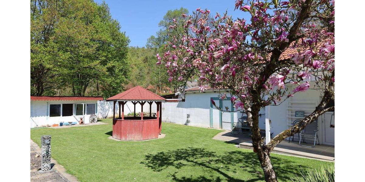 Einfamilienhaus Bad Imnau Bad Imnau - 6 Zimmer, 281 m&sup2;, 385.000&euro; | Angebot:26570278