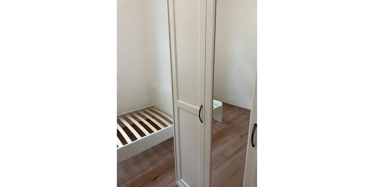 Etagenwohnung Stuttgart Lehen - 1 Zimmer, 15 m&sup2;, 420&euro; | Angebot:24151378